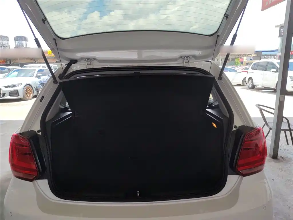 Volkswagen Polo 2018 1.5L Auto Comfort фото 19