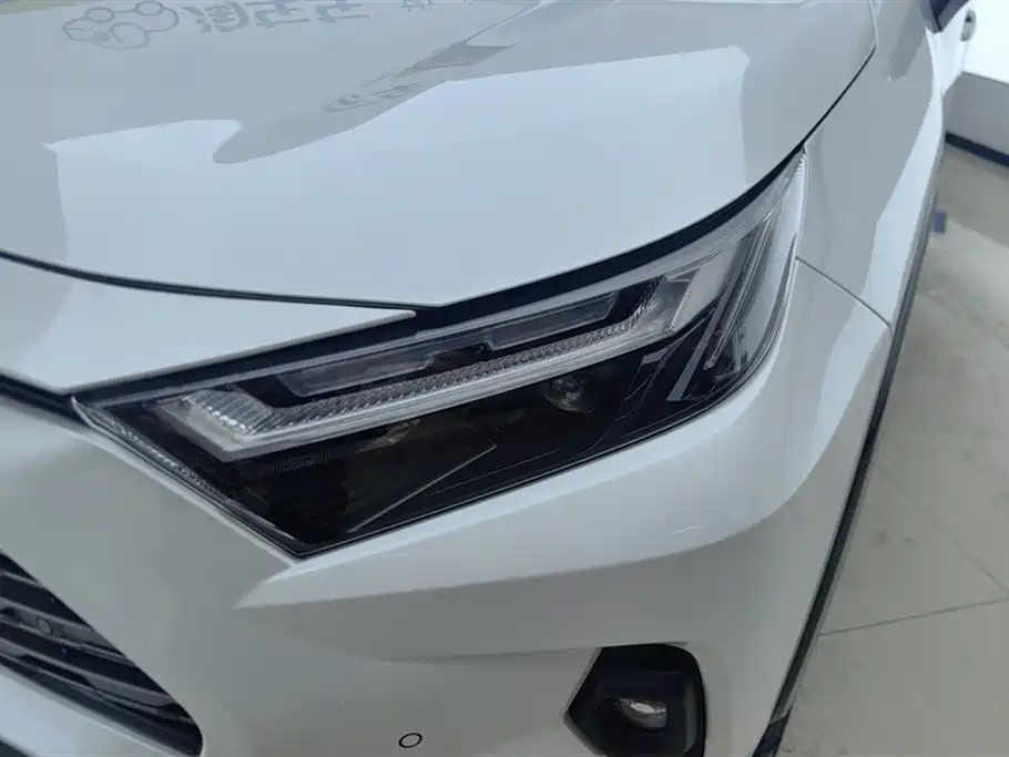 Toyota RAV4 Rongfang 2024 2.0L CVT FWD Style Plus Edition фото 5