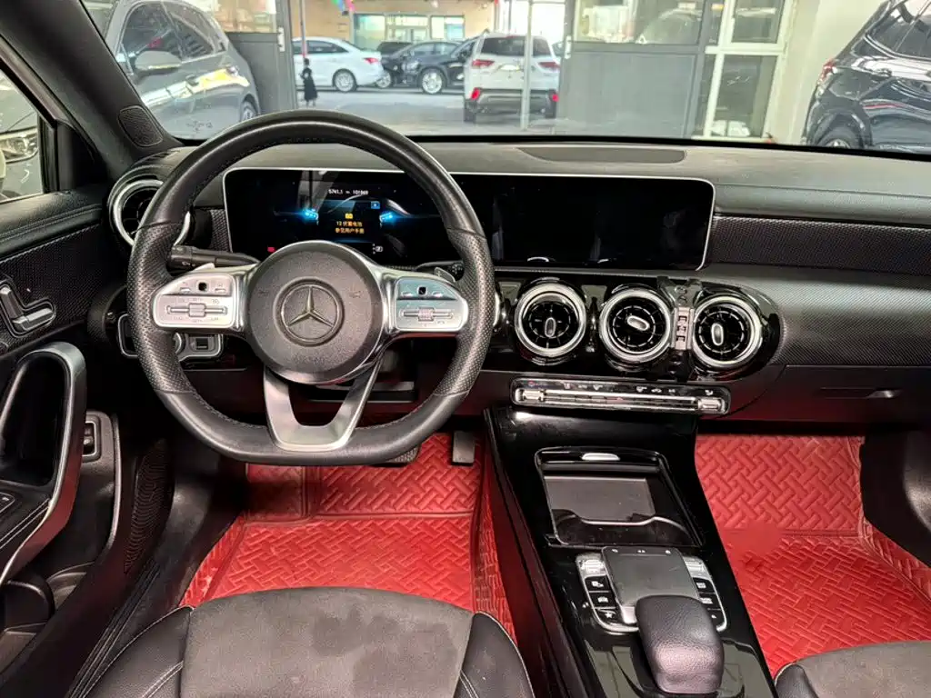 Mercedes-Benz A-Class 2019 2019 A 200 L Sport Sedan