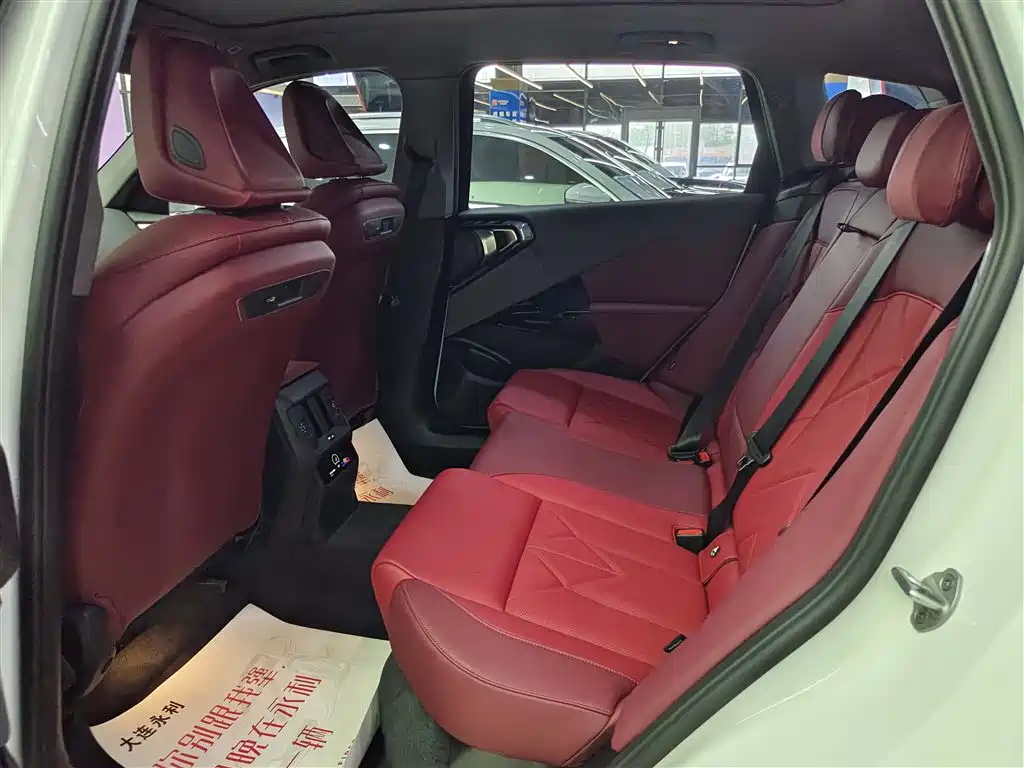 BMW X3 2025 xDrive25L Luxury Package фото 11