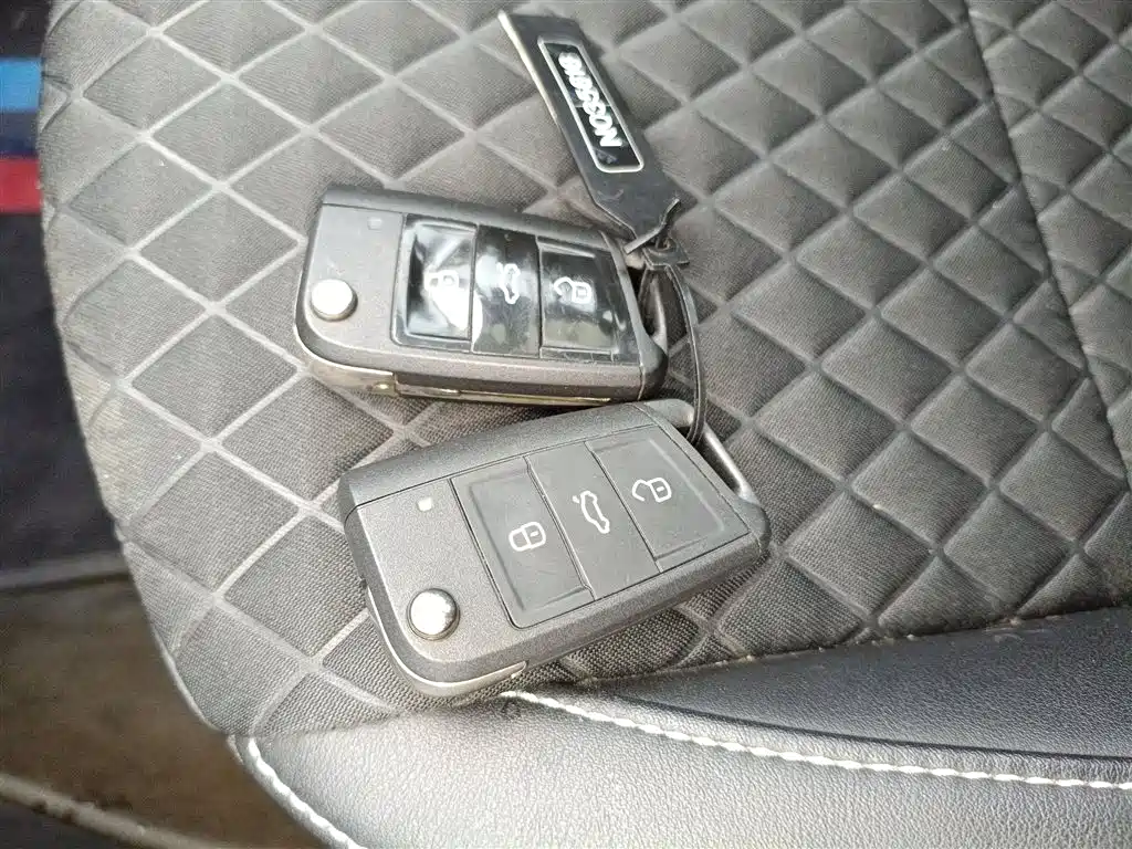 Škoda Octavia 2020 TSI230 DSG Smart Luxury Edition фото 9