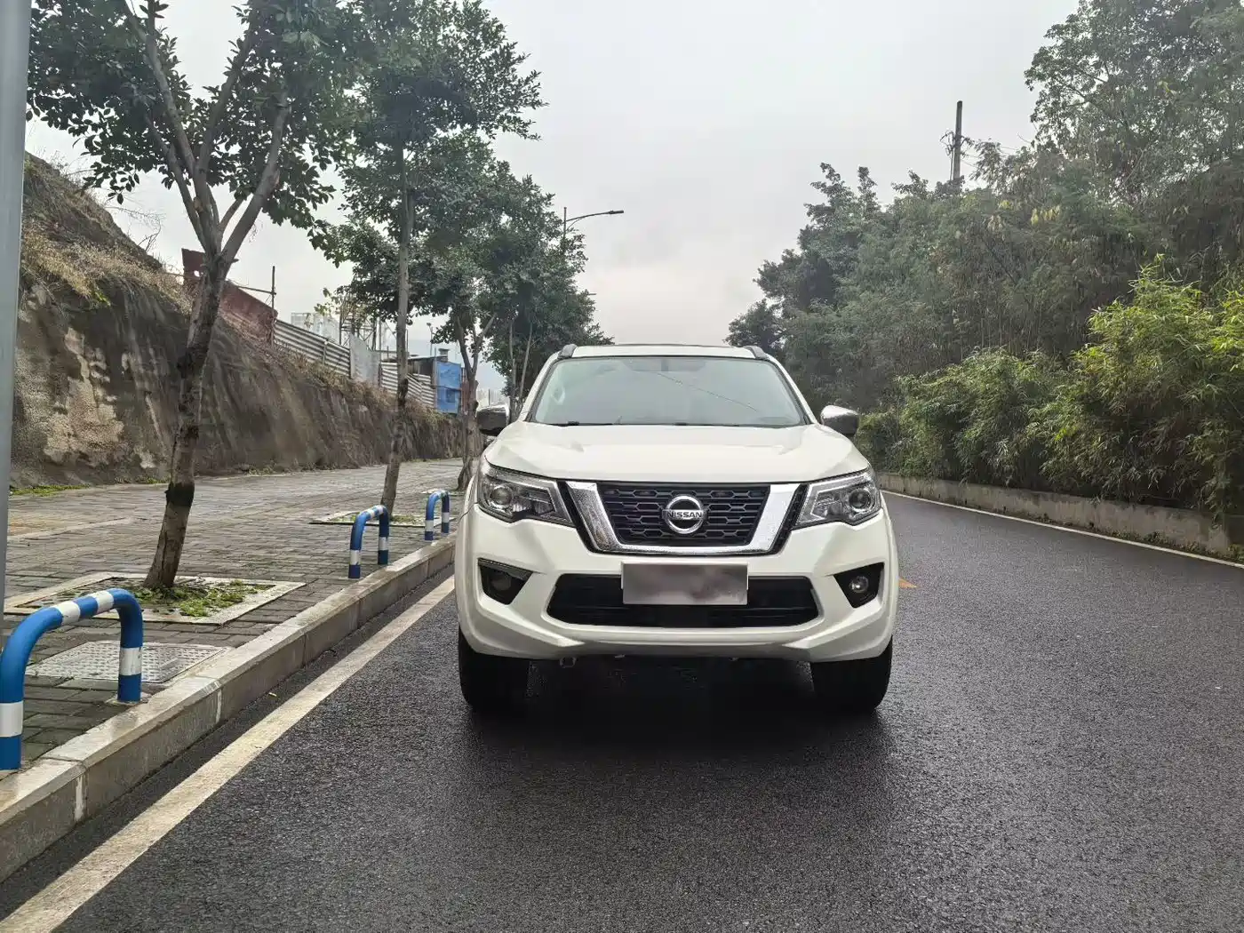 Nissan Terra 2020 2.5L XL Upper 4WD Automatic Luxury Edition фото 2