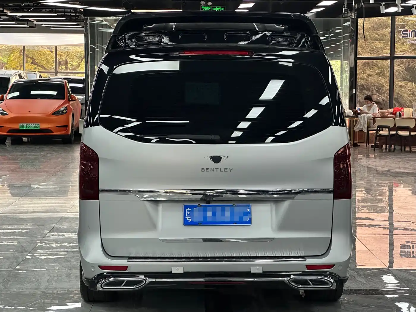 Mercedes-Benz Vito 2023 2.0T Business 7-Seater фото 14