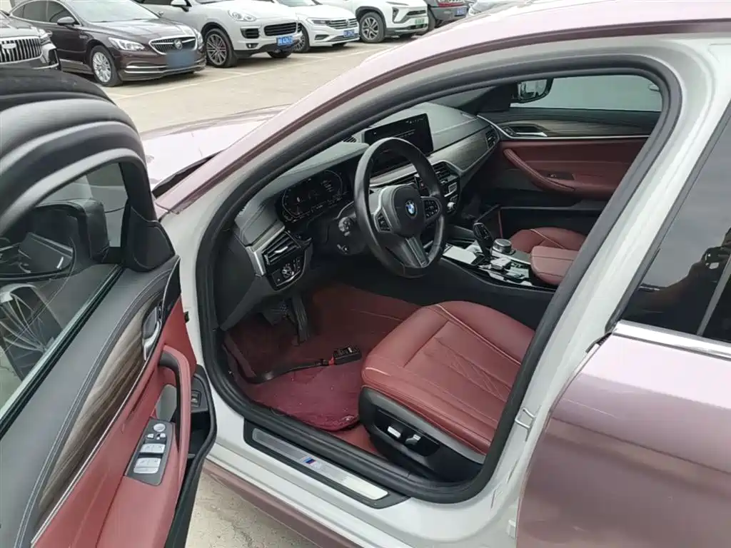 BMW 5 Series 2022 Model Second Facelift 530Li Leading M Sport Package фото 16