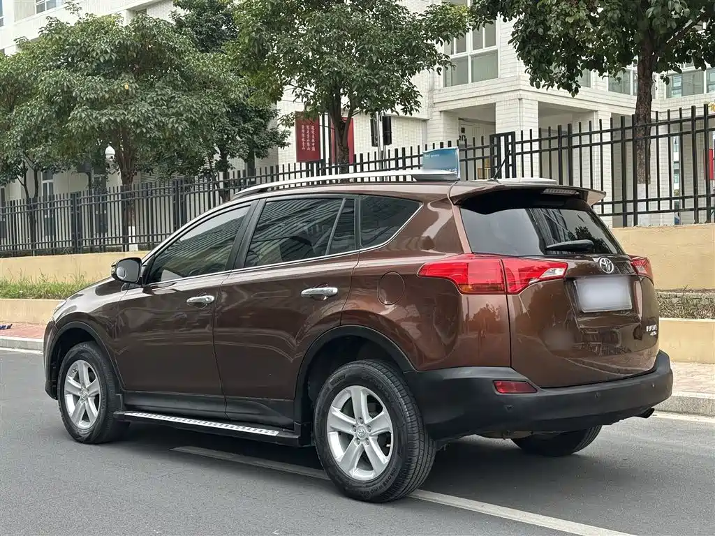 Toyota RAV4 Rongfang 2013 2.5L Auto 4WD Elite фото 23