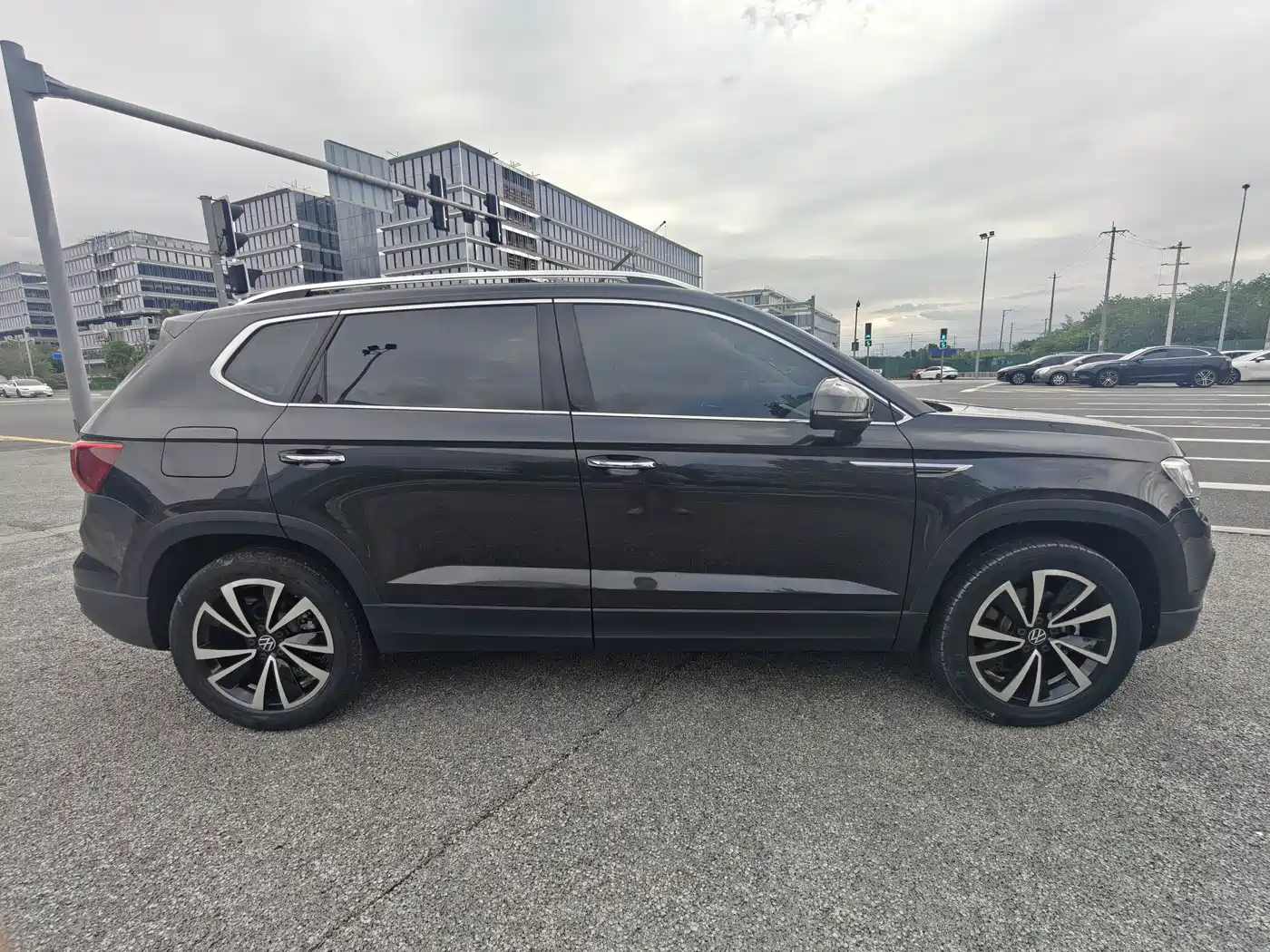Volkswagen Tharu, миниатюра 4