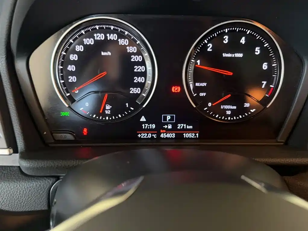 BMW 2 Series Touring 2019 218i Fashion фото 11