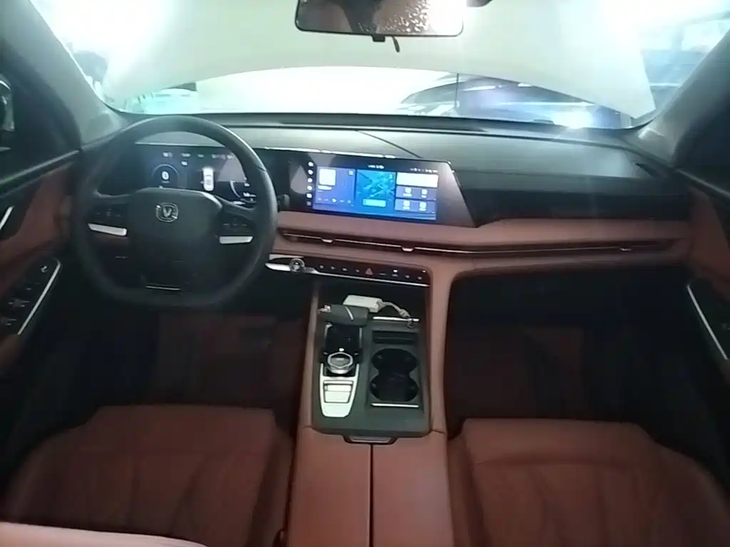 Changan CS75 PLUS 2025 2024 3rd Generation Champion Edition 1.5T Smart Drive Power Type