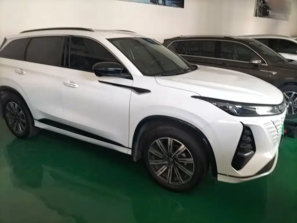 Changan CS75 PLUS 2025 2024 3rd Generation Champion Edition 1.5T Smart Drive Power Type