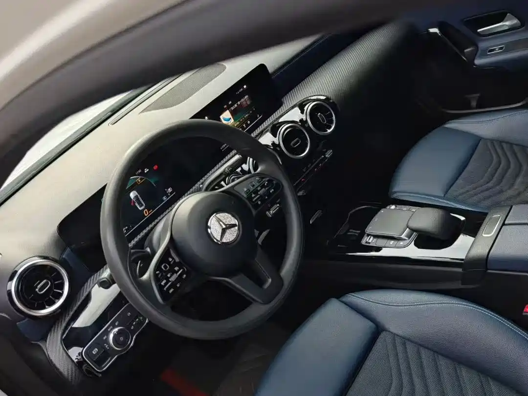 MERCEDES-BENZ A CLASS