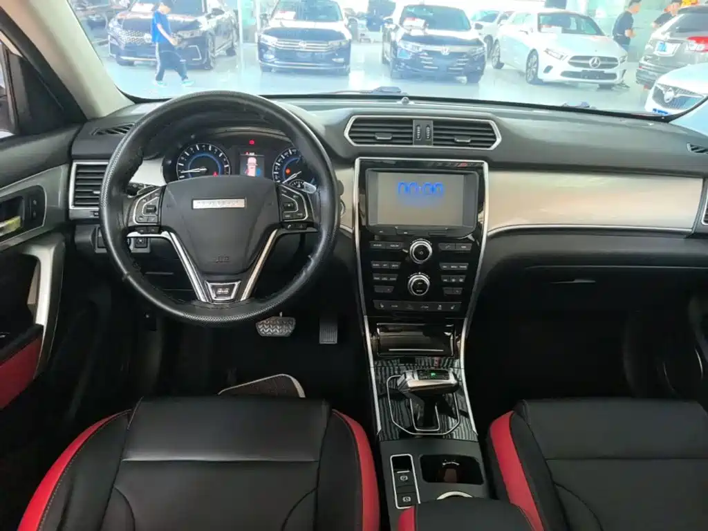 Photo 10 - Haval H2