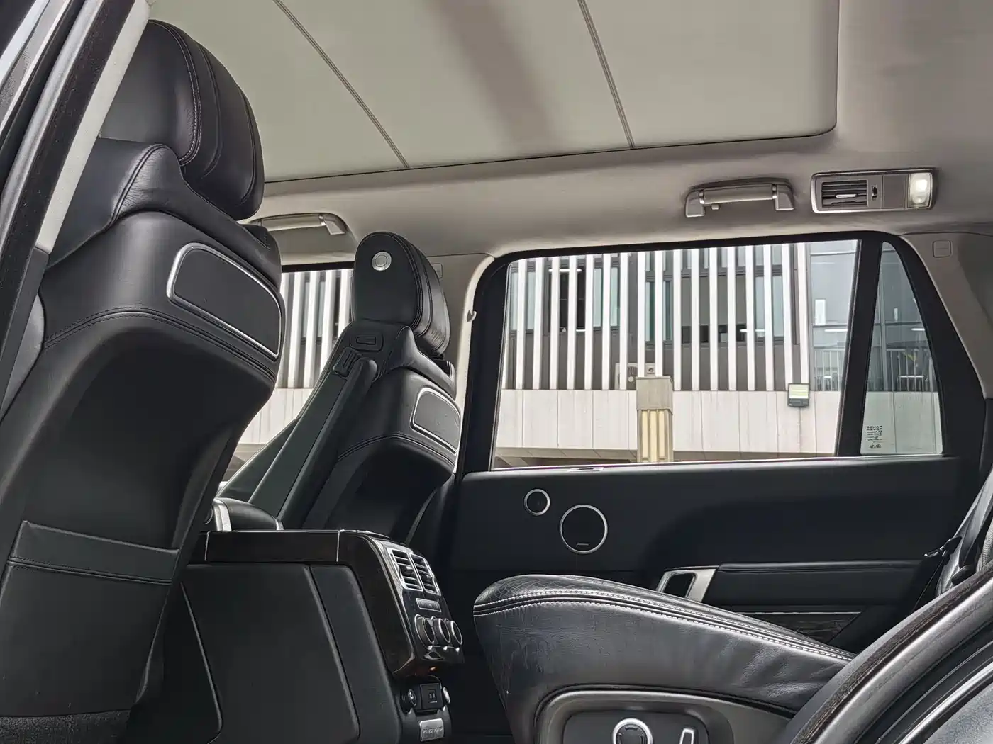 Land Rover Range Rover 2016 3.0 SC V6 Vogue SE Autobiography LWB фото 16