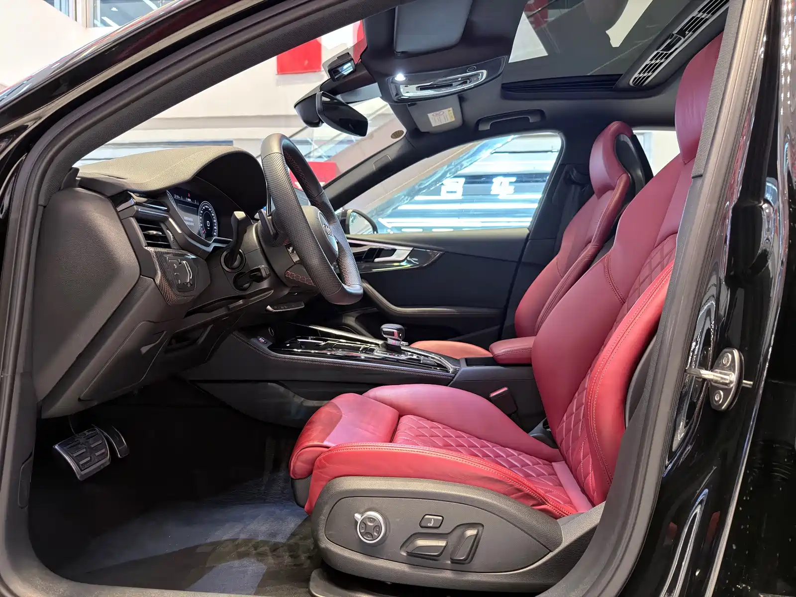 Photo 6 - Audi S4