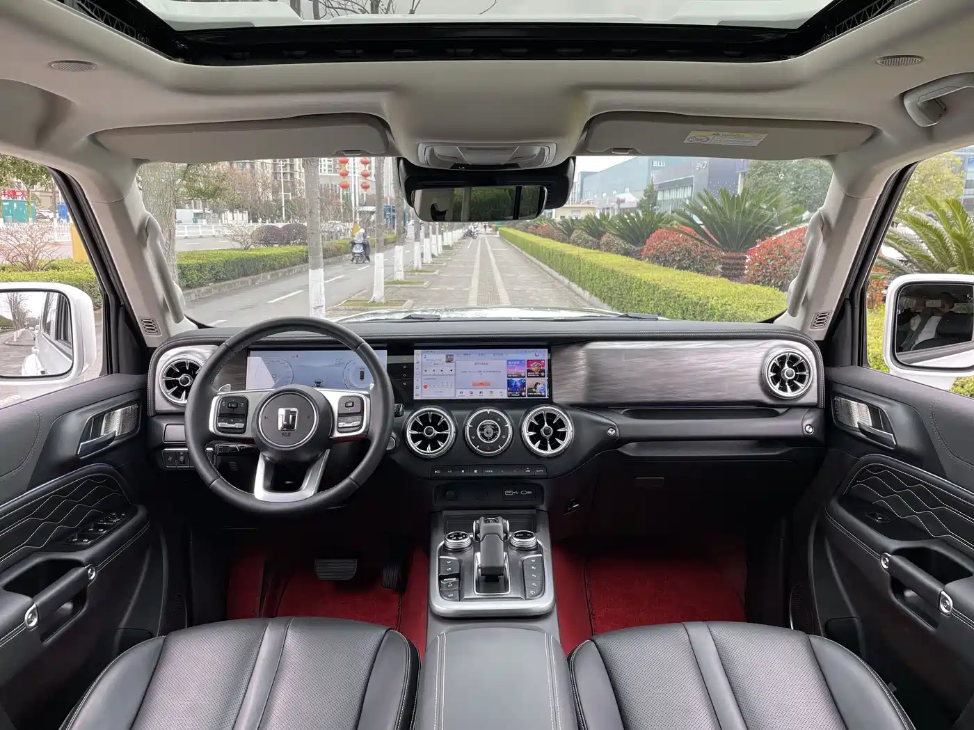 Tank 300 2024 2.0T Explorer фото 7