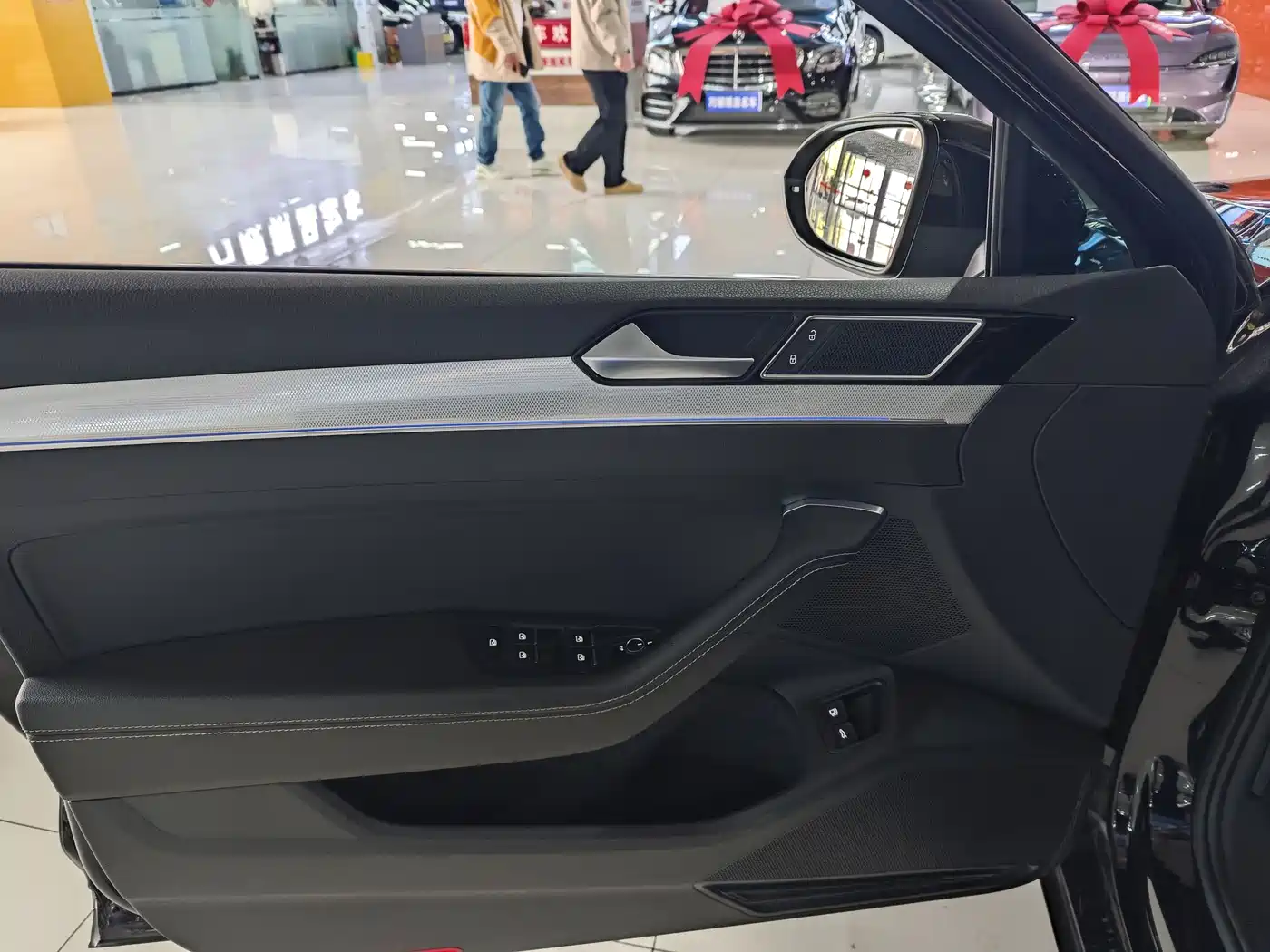 VOLKSWAGEN MAGOTAN GTE PLUG IN HYBRID