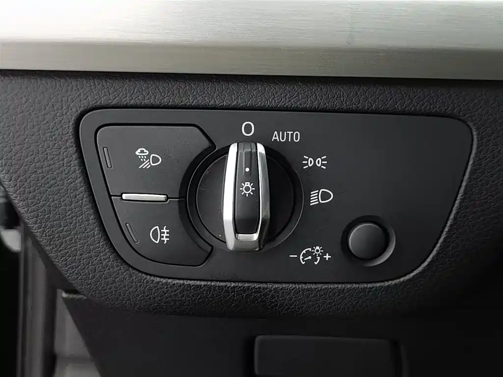 Audi Q5L 2018 40 TFSI Prestige Fashion (China V) фото 21