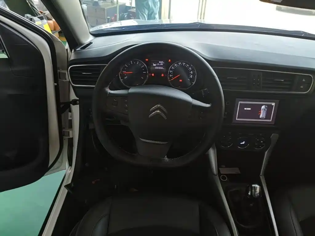 Citroën C3-XR 2016 2015 1.6L Manual Pioneer