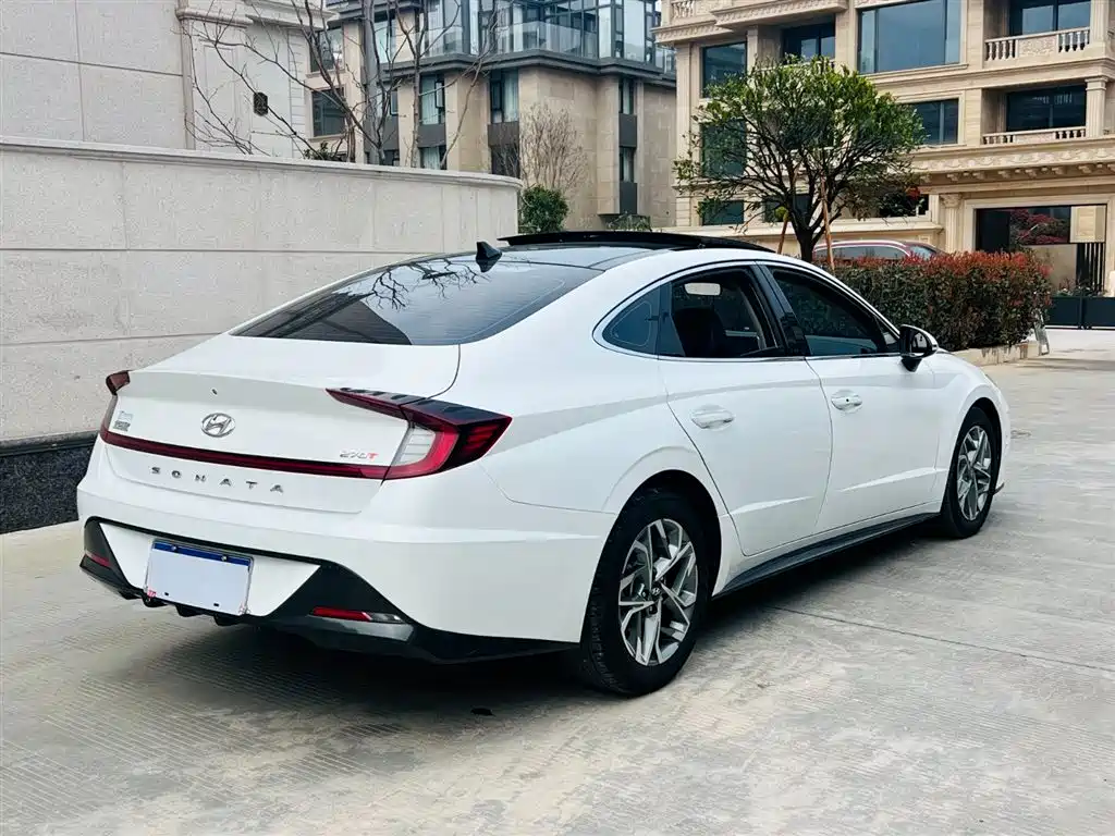 Hyundai Sonata 2022 270TGDi DCT 20th Anniversary Edition фото 13