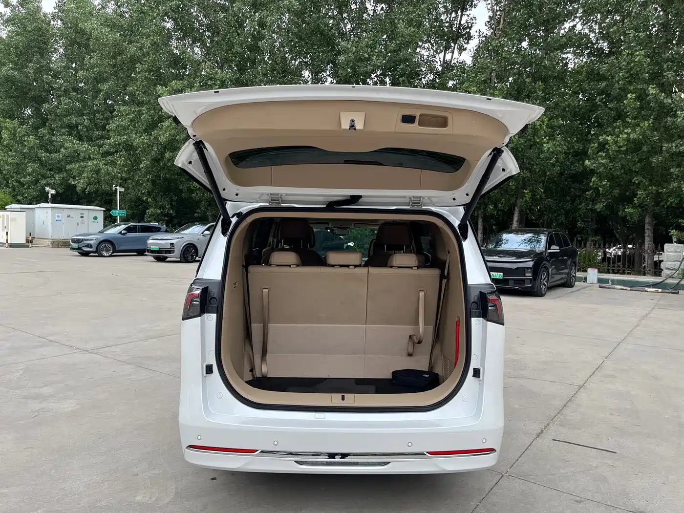 Buick GL8 New Energy 2025 Land Honor Premium Edition 7-Seater фото 29