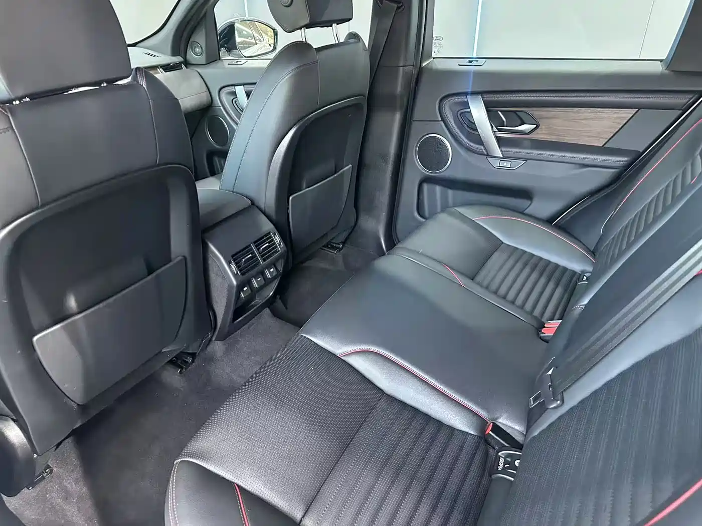 LAND ROVER DISCOVER SPORTS