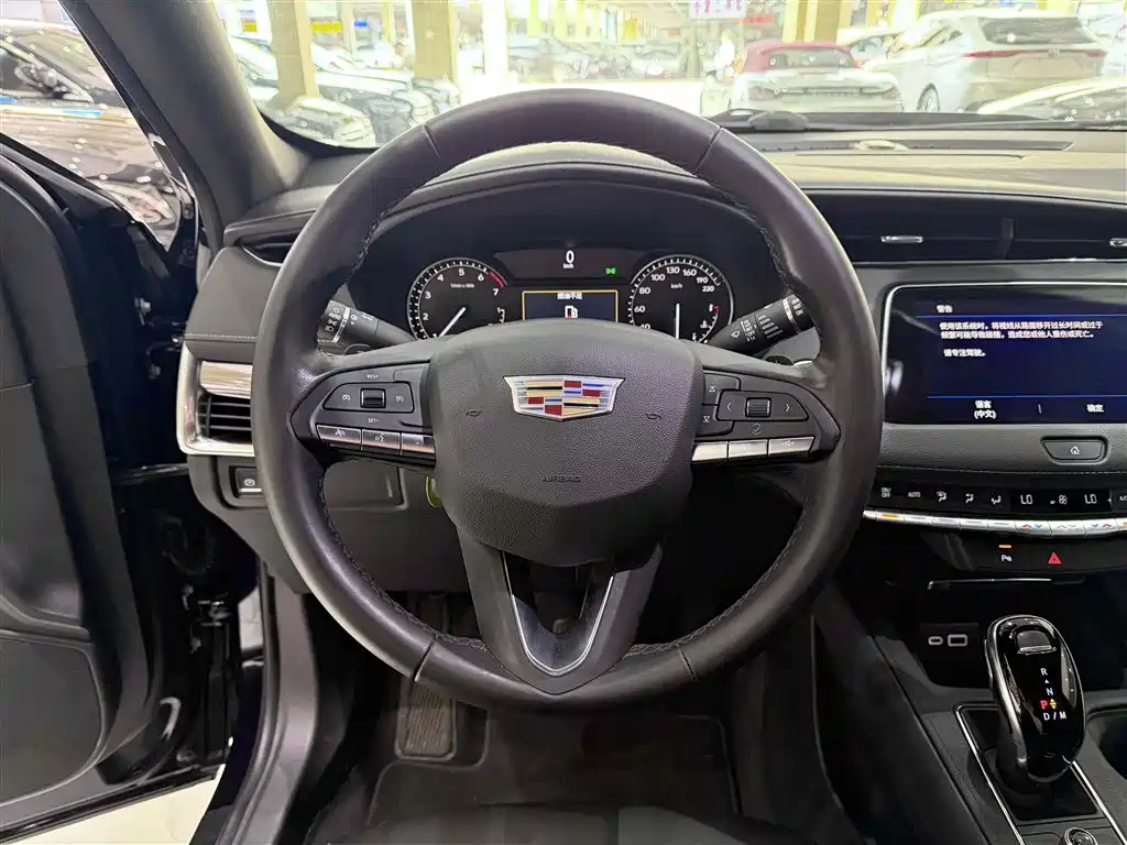 Cadillac XT4 2020 28T 2WD Technology фото 15