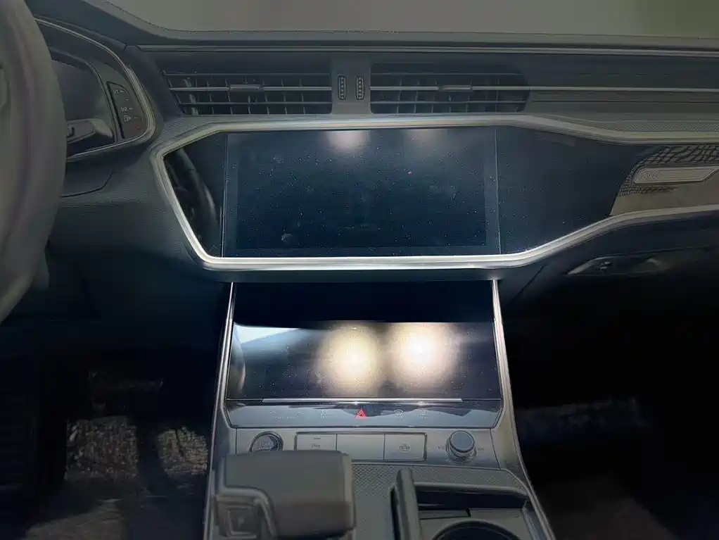 Audi A6L 2024 45 TFSI Premium Dynamic фото 13