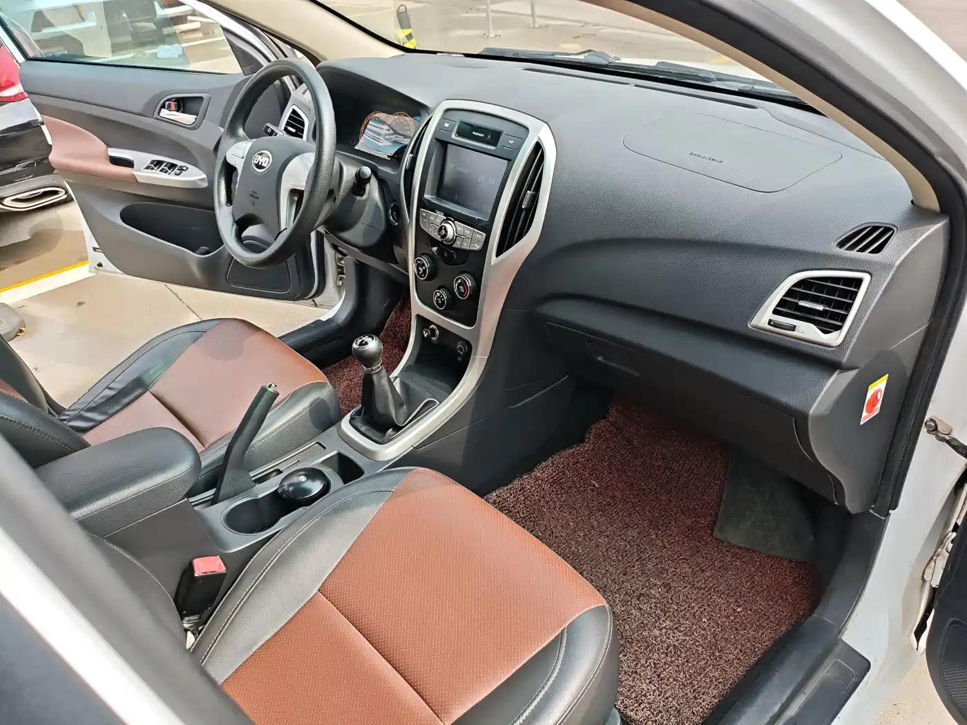 BYD F3 2015 2015 Energy-saving Edition 1.5L Manual Premium