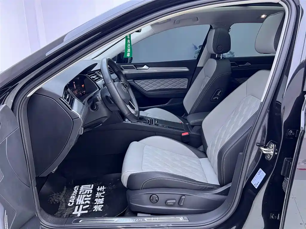 Volkswagen Magotan 2023 2 Million Units Anniversary Edition 330TSI DSG Leading Type фото 14