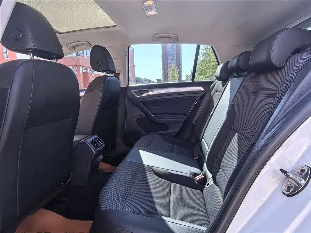 Volkswagen Golf 2019 280TSI DSG Comfort China VI фото 10