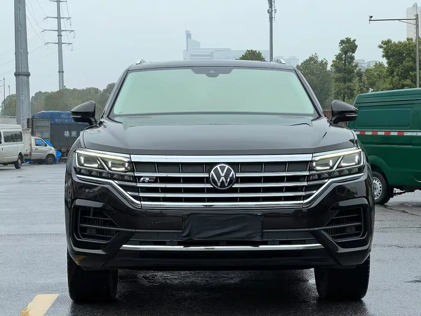 VOLKSWAGEN TOUAREG