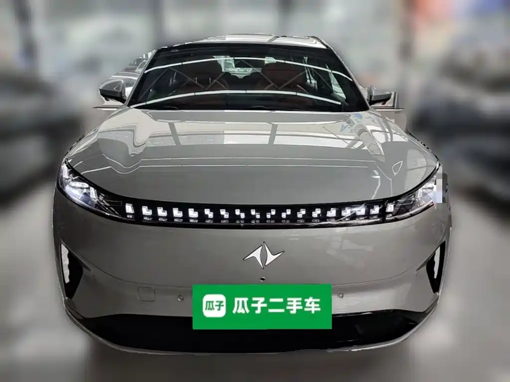 2025 Dongfeng Yipai eπ008
