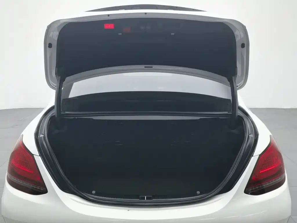 Mercedes-Benz C-Class, миниатюра 16