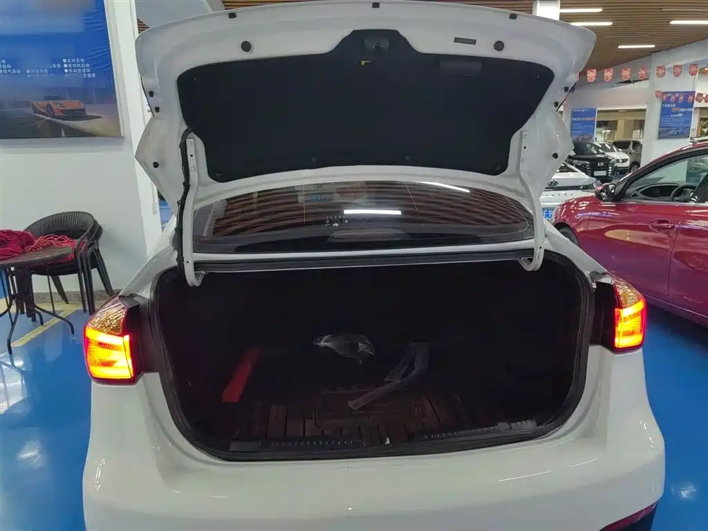 Kia K3 2015 1.6L Automatic GL фото 15