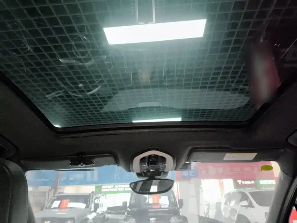 Porsche Macan 2017 Macan 2.0T фото 18
