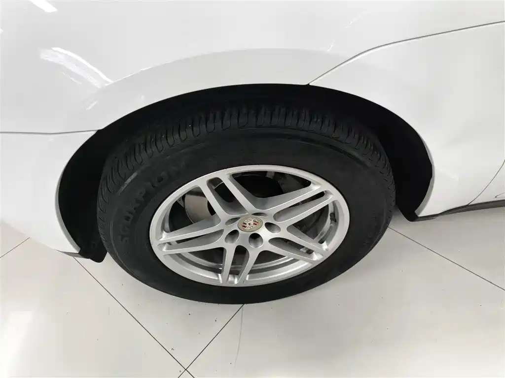 Porsche Macan 2017 Macan 2.0T фото 23
