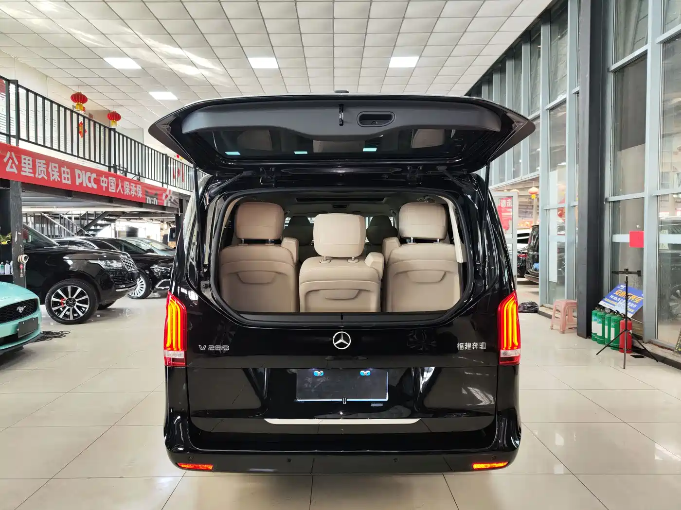 Mercedes-Benz V-Class 2022 V 260 Pilot Edition фото 23