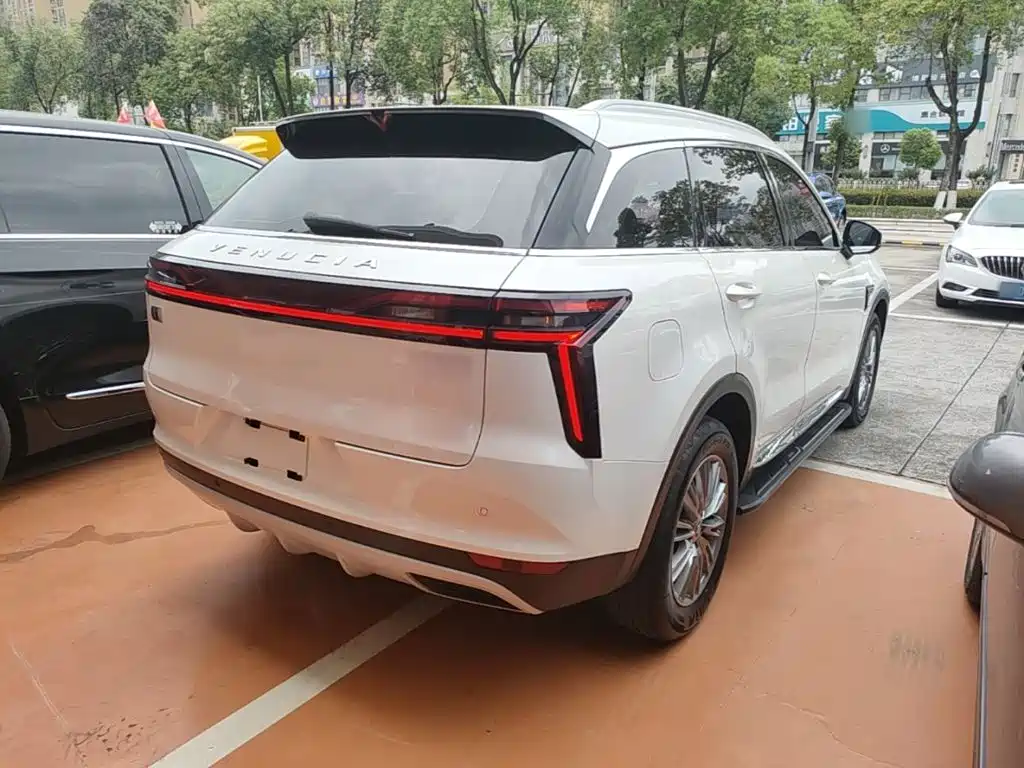 Venucia Star 2022 2021 260T Auto 48V Mild Hybrid Star Edition