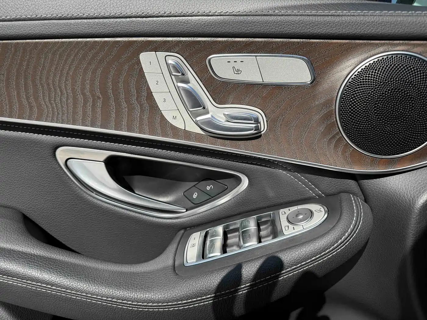 Mercedes-Benz GLC 2017 GLC 300 4MATIC Dynamic фото 19