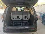 Фото 19 - Toyota Granvia