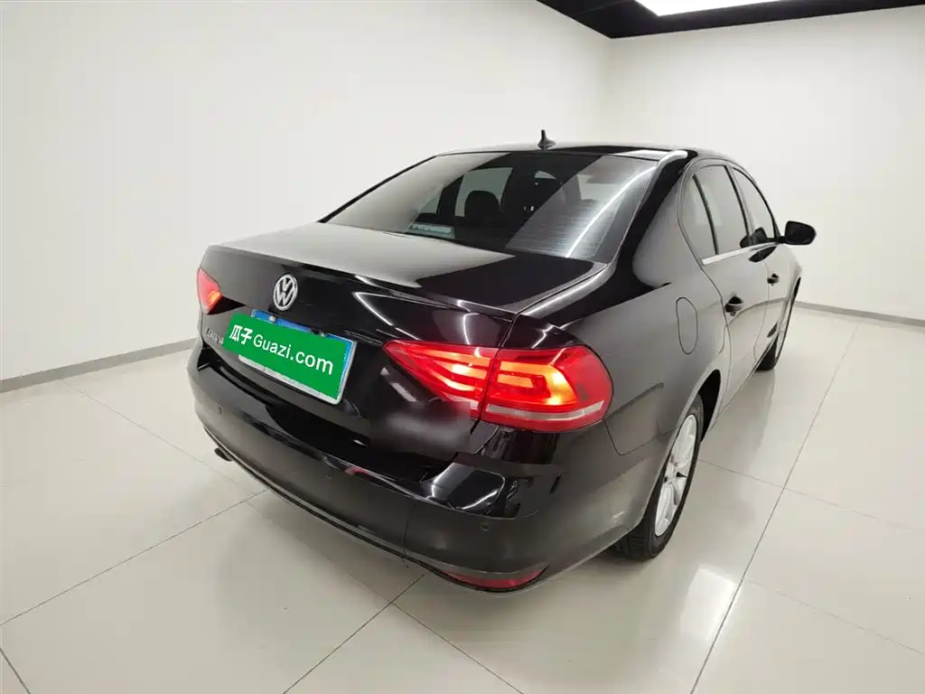 Volkswagen Lavida 2017 1.6L Automatic Trend Edition фото 7
