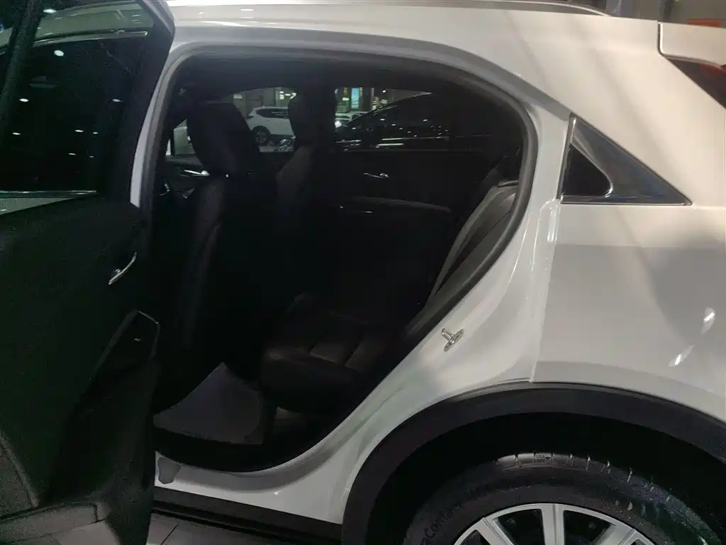 Cadillac XT4 2022 28T FWD Luxury фото 17