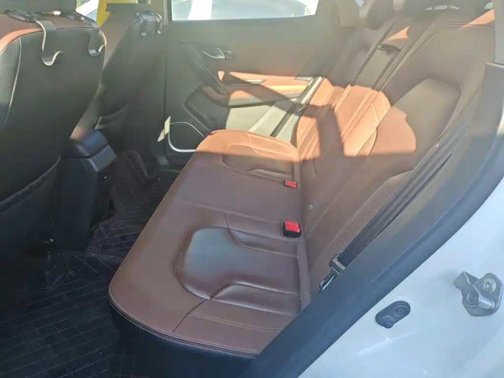 FAW Senya R7 2017 2017 Model 1.6L Automatic Smart
