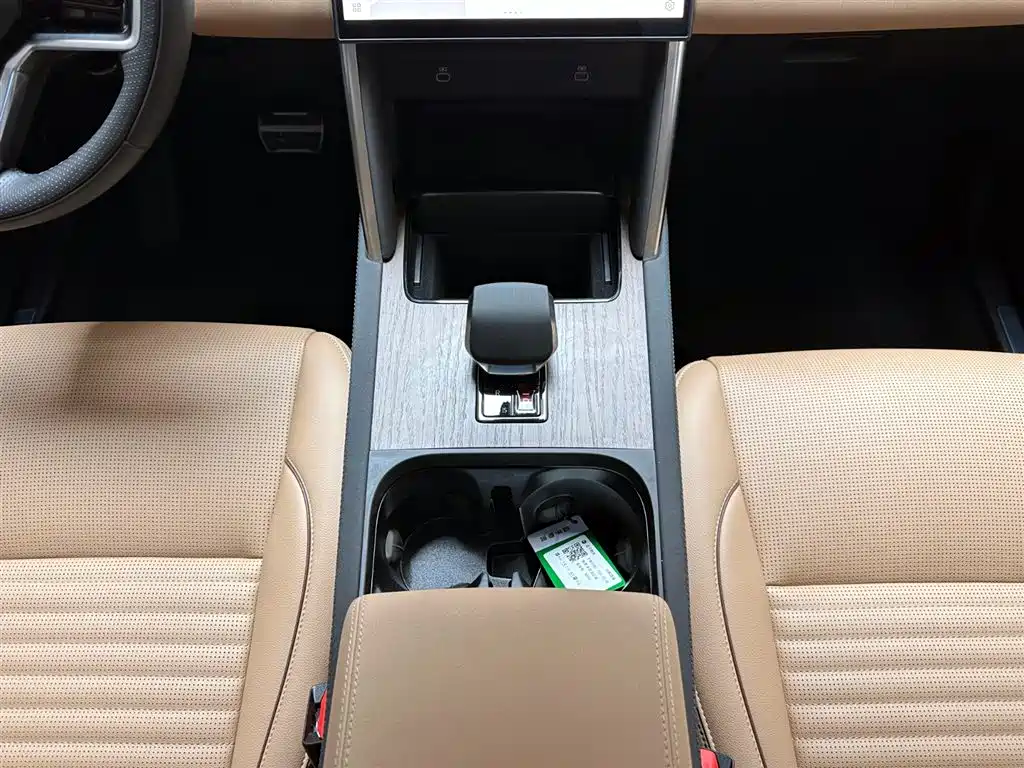 Land Rover Discovery Sport 2024 Performance Technology Edition фото 15