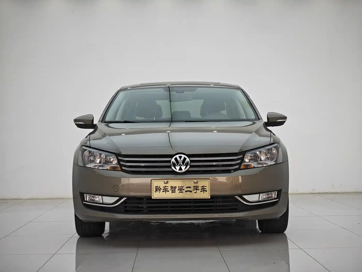 Фото 2 - Volkswagen Passat