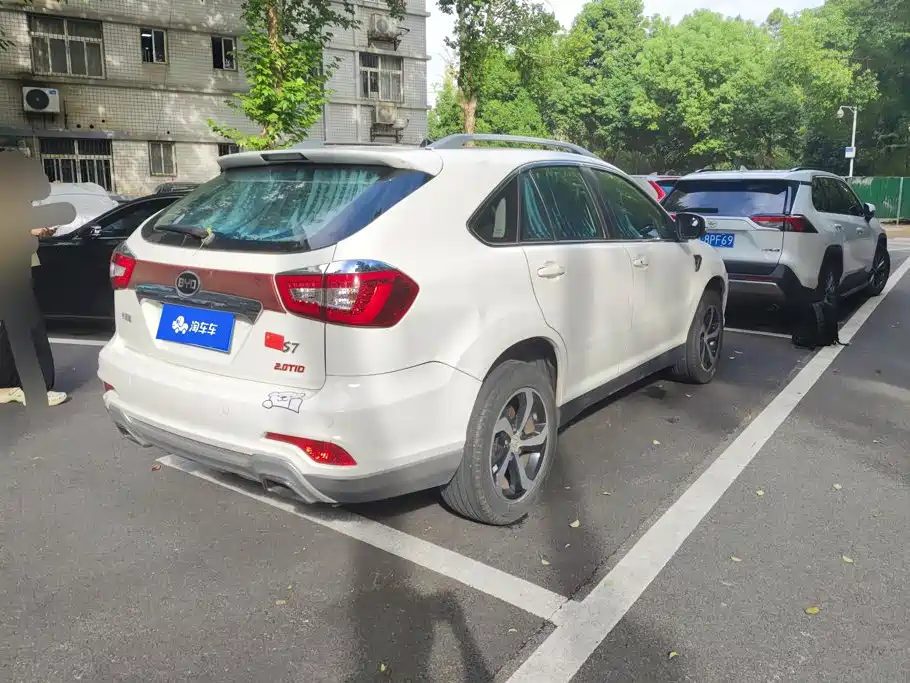 BYD S7 2014 2015 2.0T Automatic Premium
