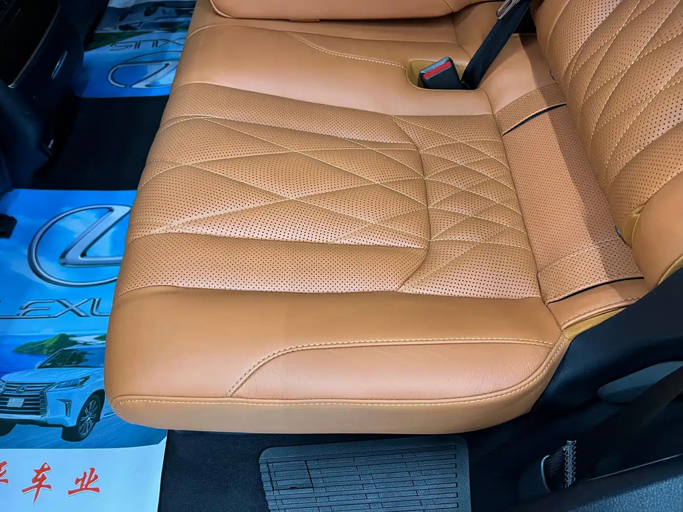 Lexus LX 2019 570 Peak Special Edition фото 20