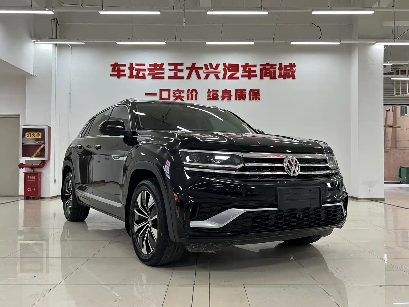 Volkswagen Teramont 2019 Model Teramont X 380TSI 4WD Prestige Luxury Edition фото 3