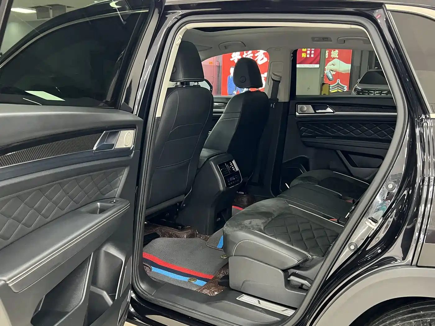 Volkswagen Teramont 2019 Model Teramont X 380TSI 4WD Prestige Luxury Edition фото 6