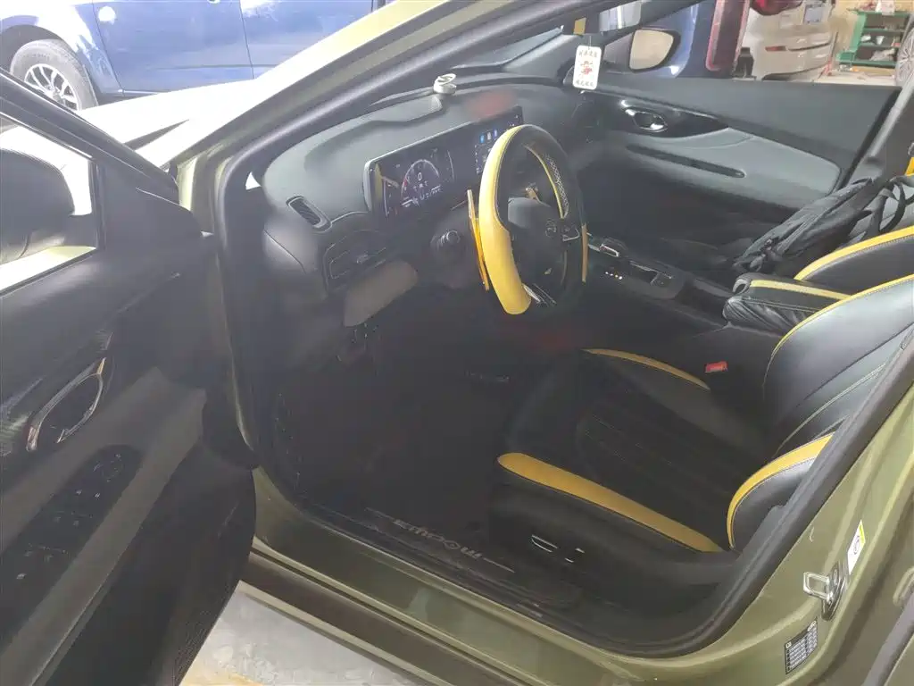 GAC Trumpchi Trumpchi Emkoo 2021 270T DCT J15 Edition фото 16