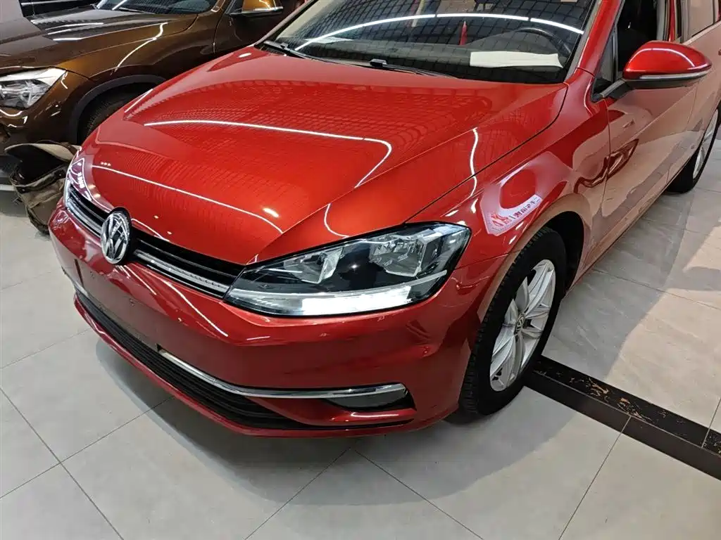 Volkswagen Golf 2018 230TSI Automatic Comfort фото 18